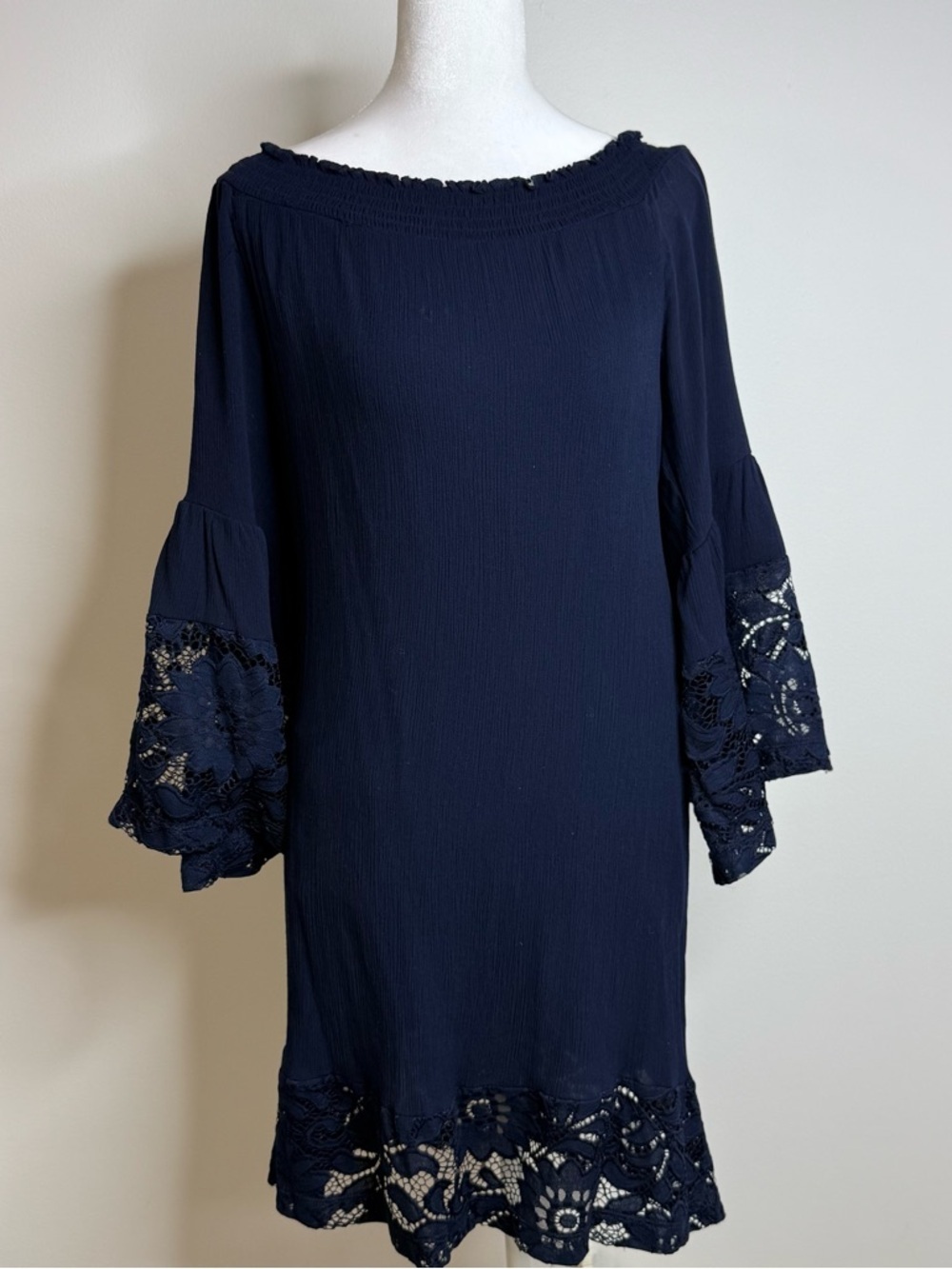Navy Lace Trim Shift Dress - Picture 3 of 3